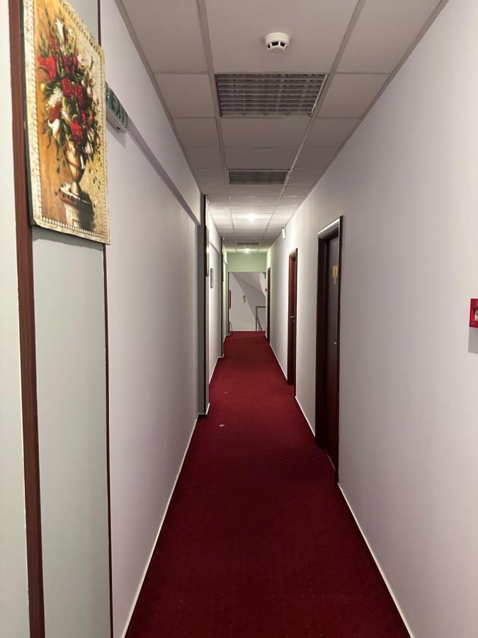 Hotel Bliss 布加勒斯特 外观 照片