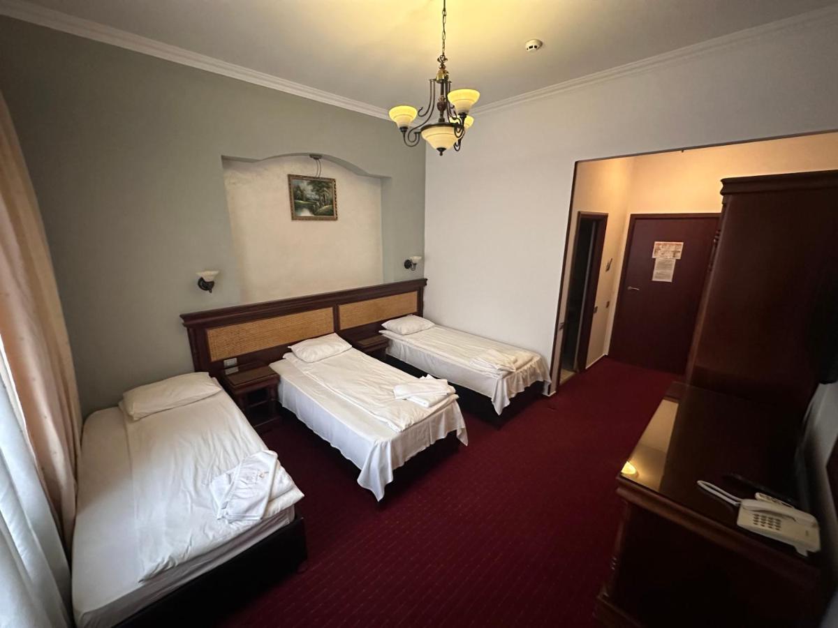 Hotel Bliss 布加勒斯特 外观 照片