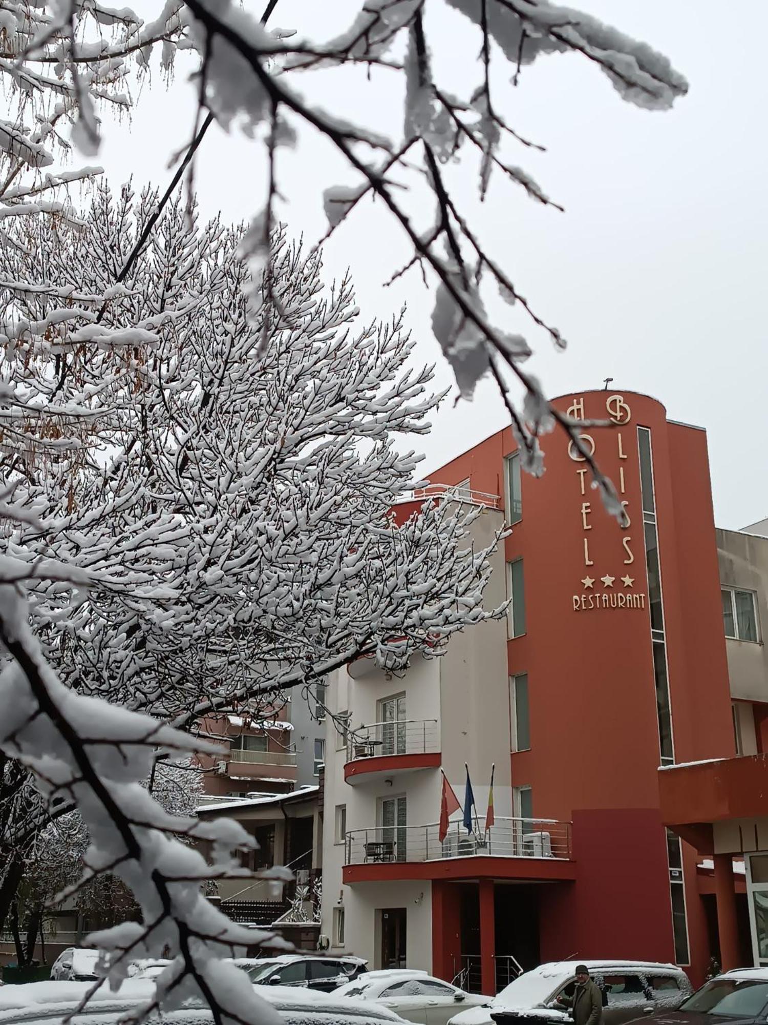 Hotel Bliss 布加勒斯特 外观 照片