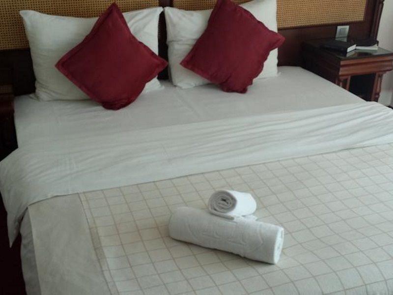 Hotel Bliss 布加勒斯特 外观 照片